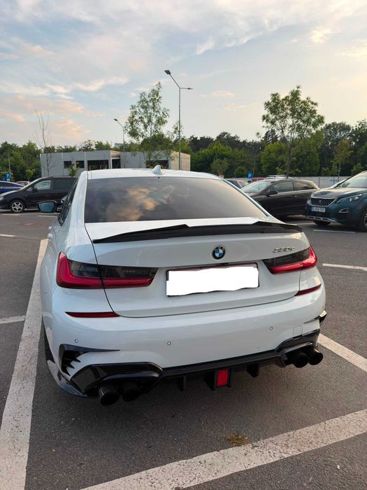 Difuzor LED cu Splitere Bara M BMW G20 G21, Evacuari Duble, 340 style, Negru Lucios