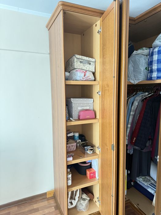 Угловой шкаф Италия