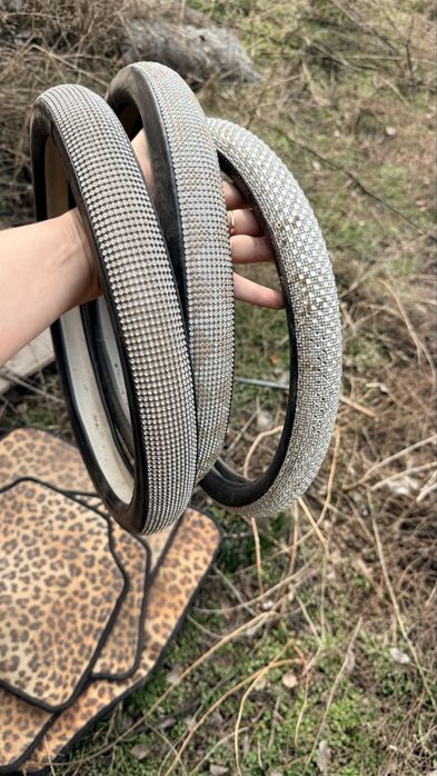 Продам полики леопард и оплетки на руль