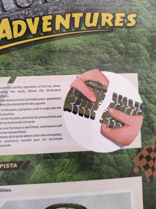 Писта с динозавър