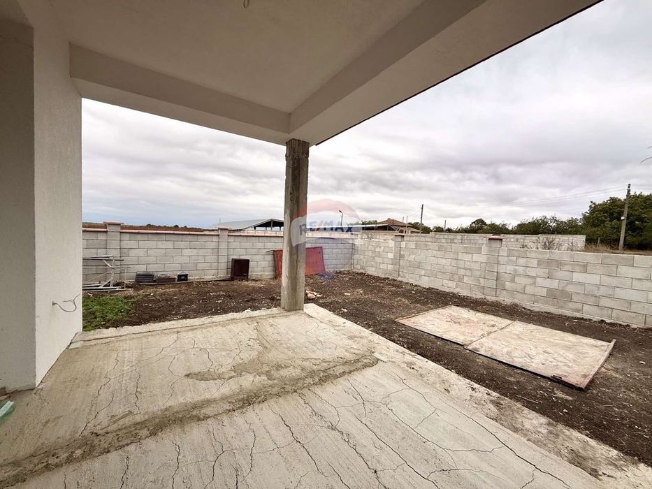 Нова самостоятелна къща с двор за продажба, с. Соколово, общ. Балчик,