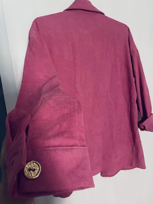 Меко,пролетно,спортно-елегантно горнище