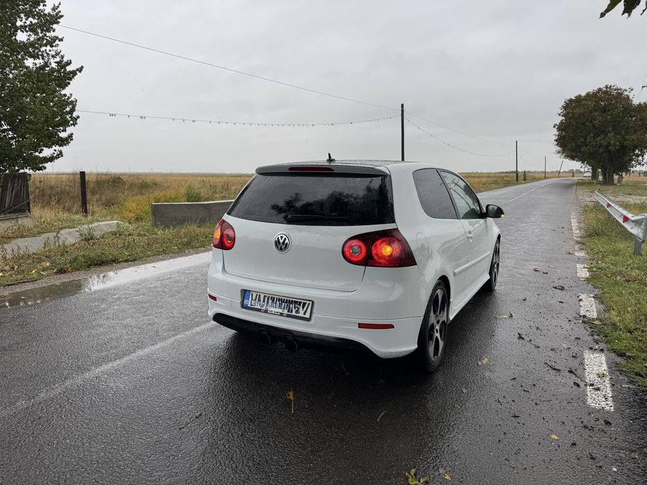 Volkswagen Golf 2007 diesel, 5.391 € — imagine 3
