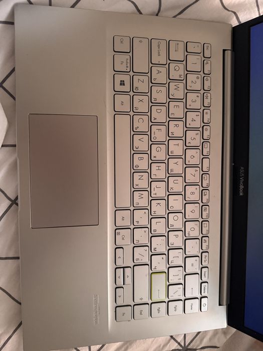 Asus VivoBook продавам