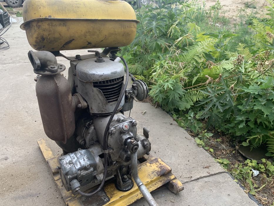 Продам насос бензиновый