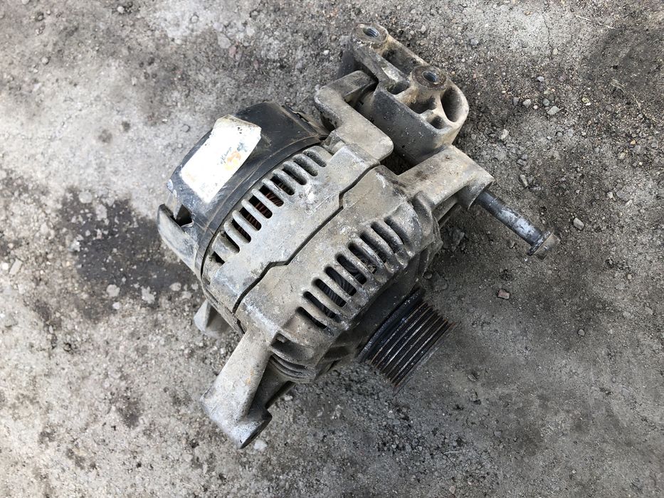 Продам генератор опель вектра б 2 литра