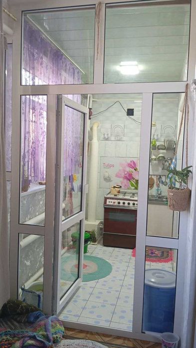 Продаётся квартира 23 мк дом 1/23 1 этаж 3 -х ком, есть сад и погреб