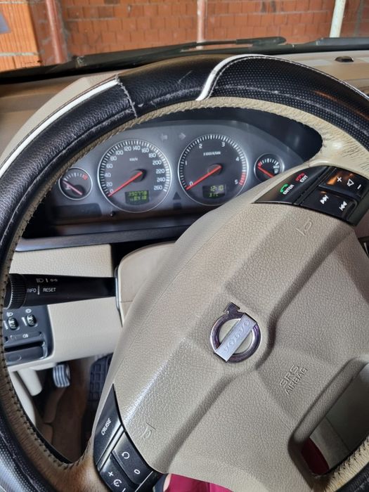VOLVO XC90 2005 — imagine 2
