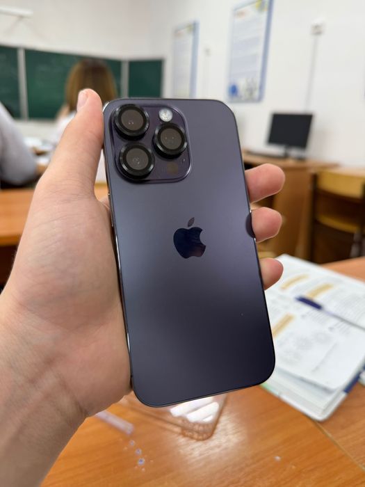 продам iphone 14pro
