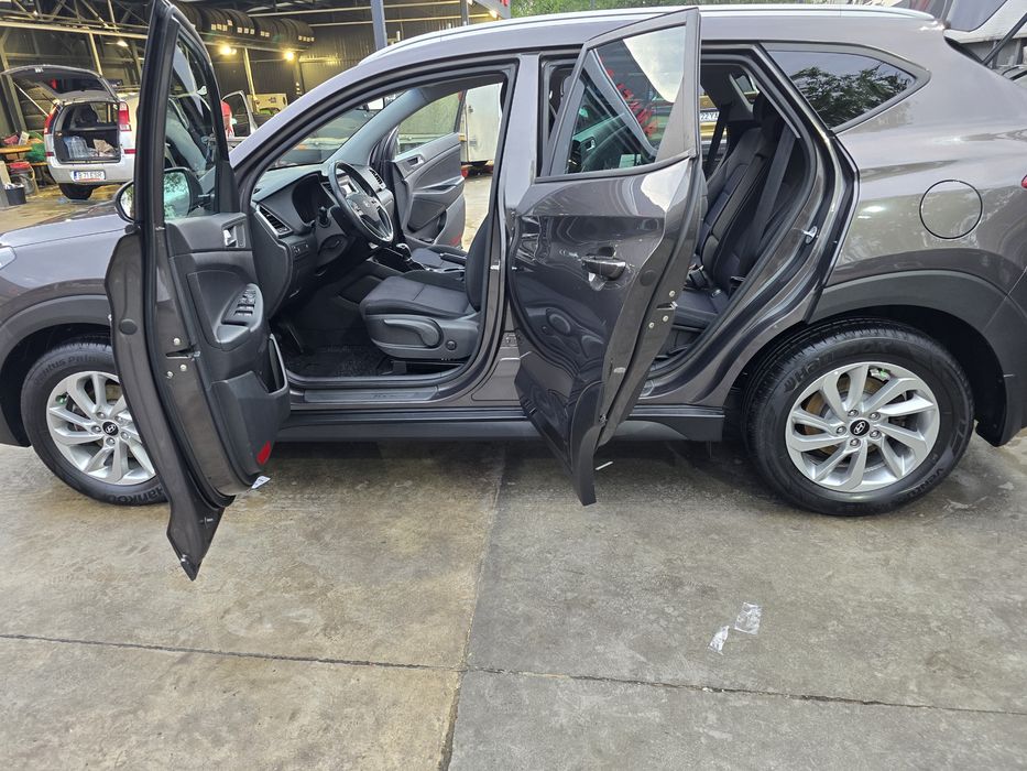 Hyundai Tucson 2.0 CRDi 4x4 136CP, 97.000 km Primul proprietar, Achiziționată RO