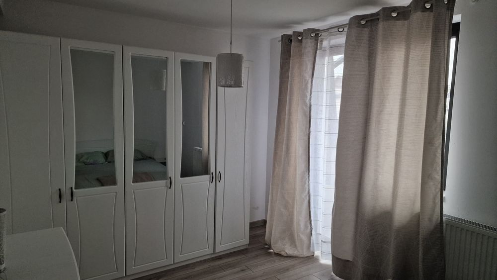 Închiriez apartament 3 camere – termen lung | Valea Lupului (lângă Res