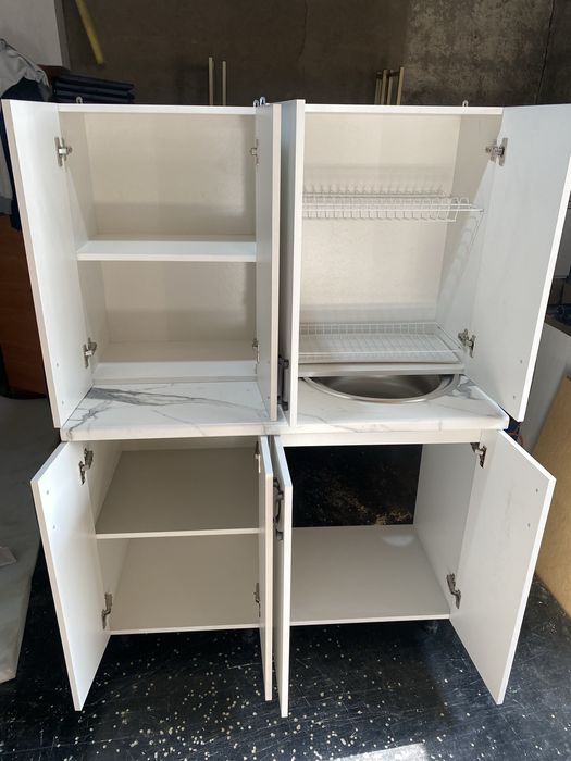 Кухонные гарнитуры