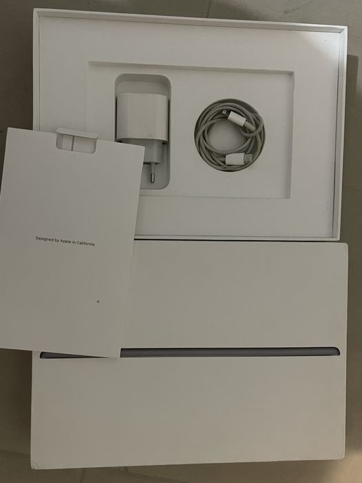 IPad 8 Wi-Fi+Cellular 32 ГБ Silver