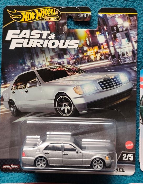 Set Mercedes Benz Hot Wheels și Majorette 1:64