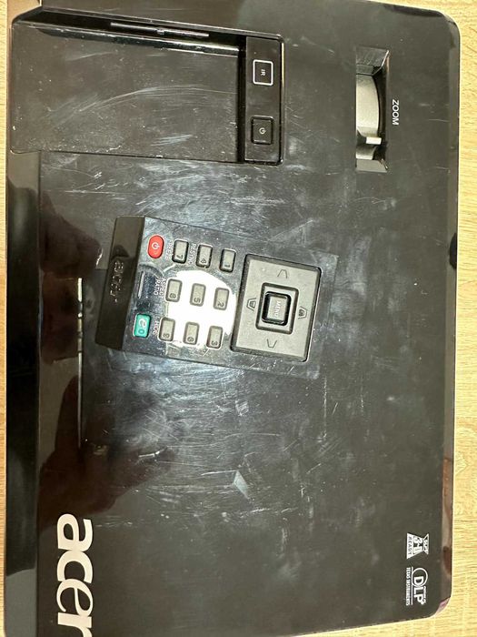 Мултимедиен проектор