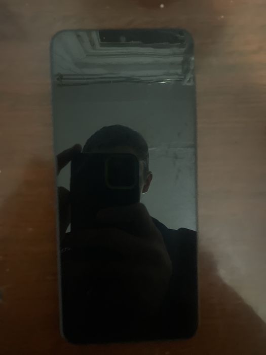 продам телефон POCO C75