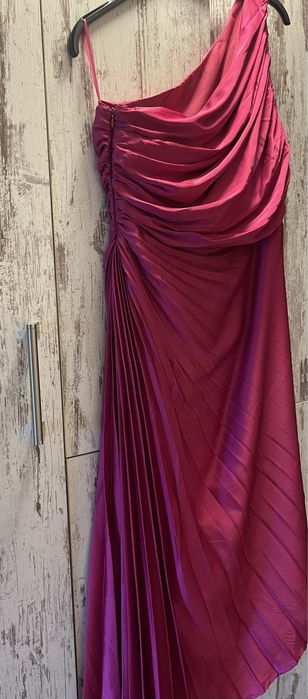 Розова рокля размер М