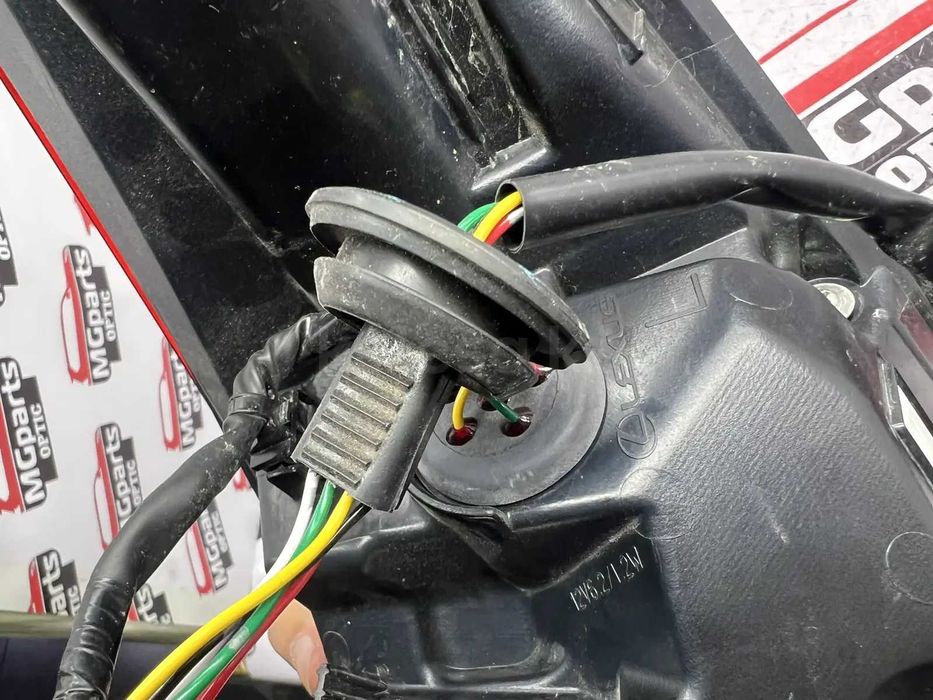 Фонари в крылья Lexus Rx 2019-н.в