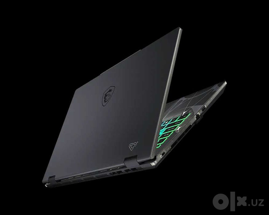 MSI Cyborg 15  15.6" 144Hz Intel Core 7-240H 32GB DDR5 2TB RTX 5060 8G