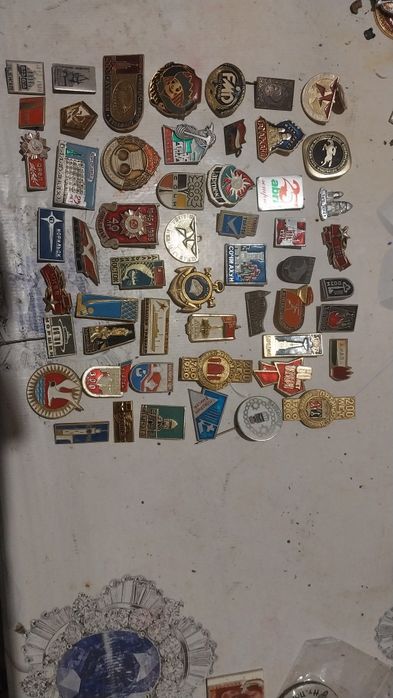 Значки советские антикварние