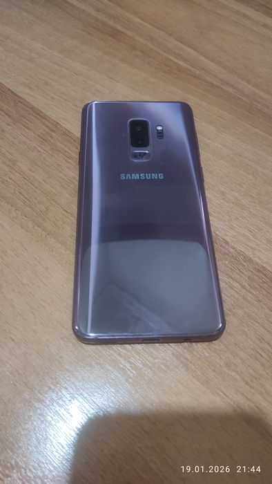 Смартфон Samsung galaxy s9 plus