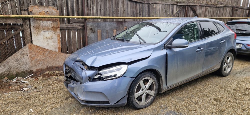 Volvo V40 2020 Avariat