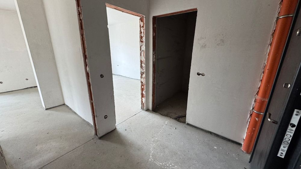 Продава се Двустаен апартамент в София, Студентски град - 68 кв.м за 2427 €/кв.м - Снимка #3