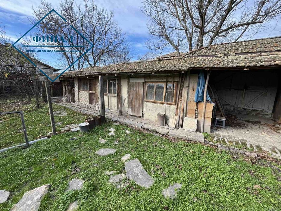 Продава се Къща в с. Овчарово, Област Шумен - 100 кв.м за 408 €/кв.м - Снимка #3