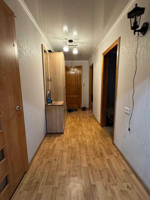 3-х комнатная 9 мкр.