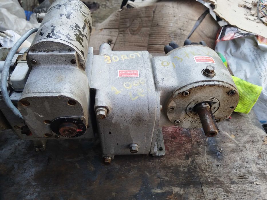 Reductor cu motor 30 rpm povarna rotisor