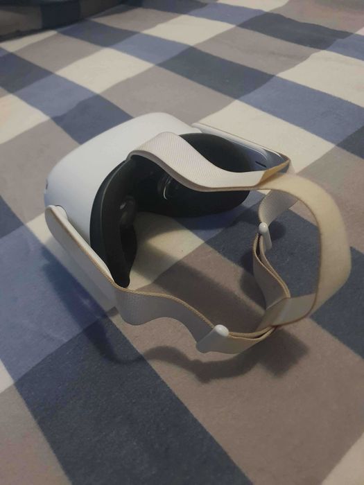 Meta Oculus Quest 2