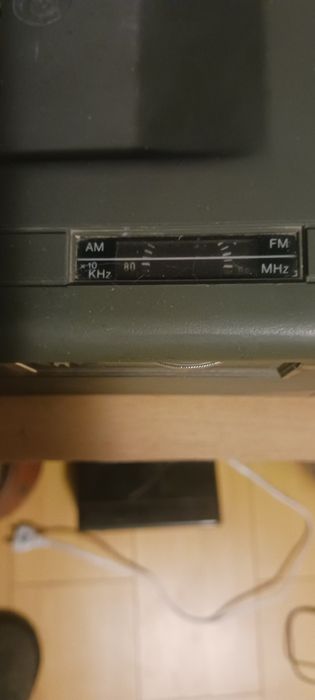 Vind 3 televizoare auto pt colectionari