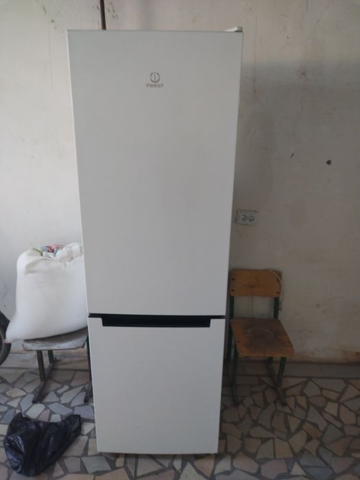 Кошуге байланысты холодильник сатылады!!!