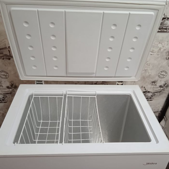 Продам морозильную камеру