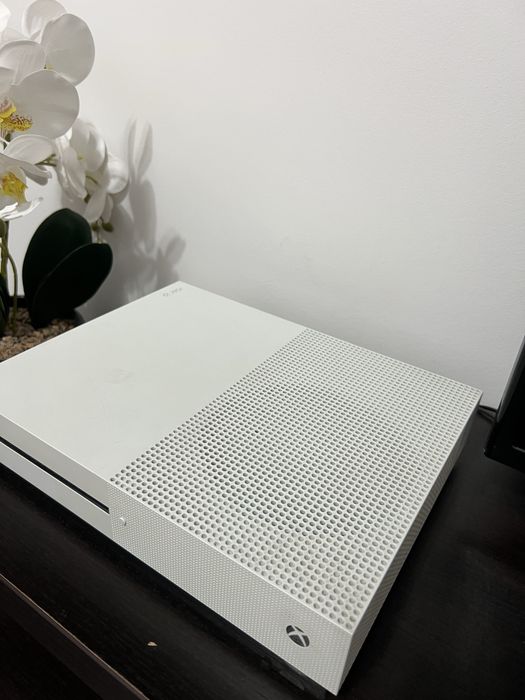 Xbox one S 500 GB