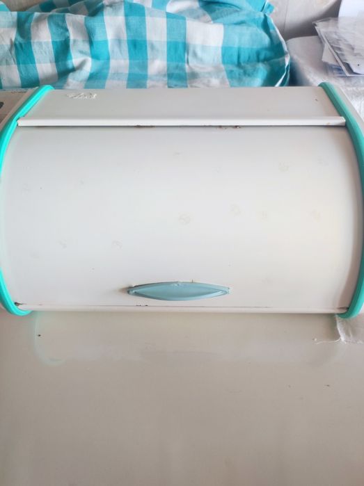 Хлебница для хлеба.