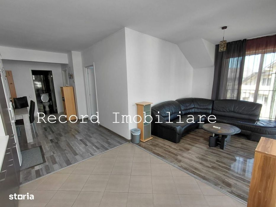 Apartament 3 camere, 2 balcoane, parcare privata Floresti str.Florilor