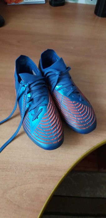 Бутсы футбольные