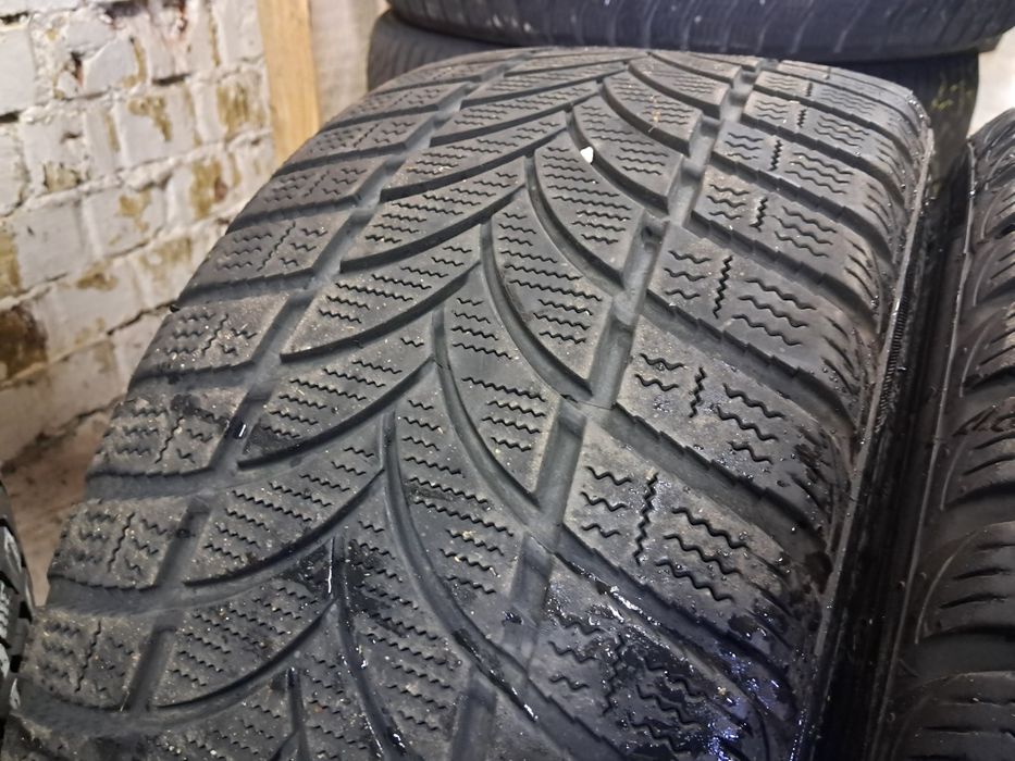 Anvelope second iarna 245 35 R18/ 225 40 R18