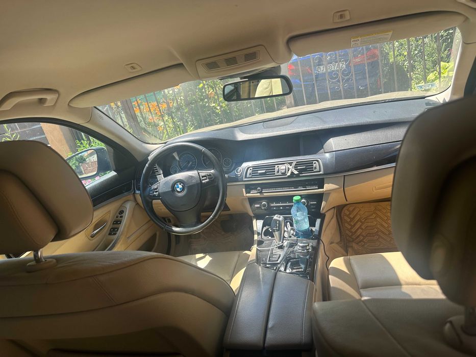BMW 5 Series 2011 — imagine 5