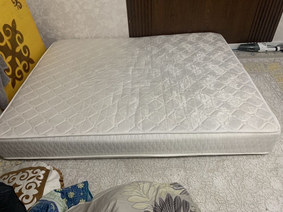 матрас 160*200 в нормальном состояний