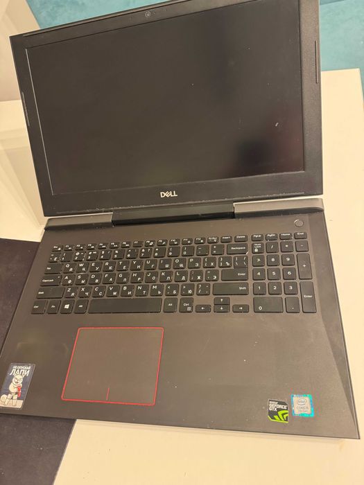 Лаптоп Dell inspirion 7577