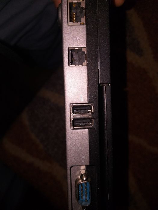 Laptop Dell D620, T7200 - 2,0 Ghz,4 Gb DDR2, serial port, hdd 120 ghz,