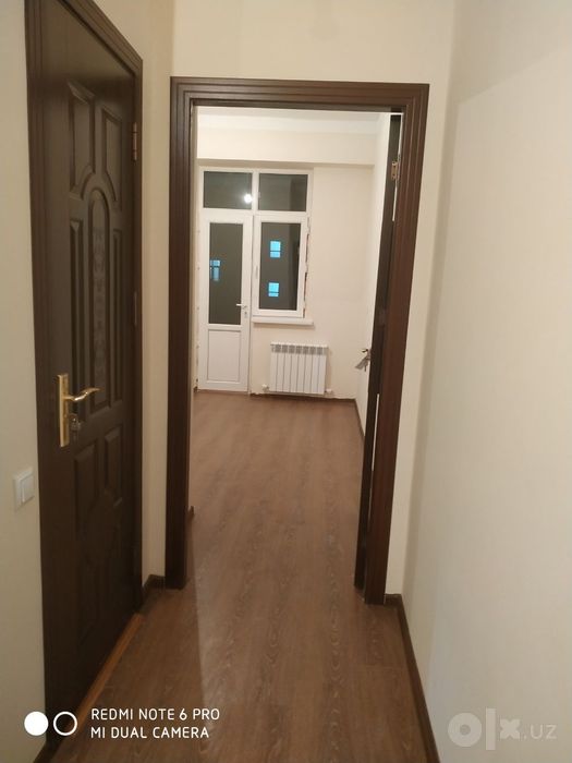 Продам квартиру новостройка. 3х комнат. 97 квадр. Метро Дустлик