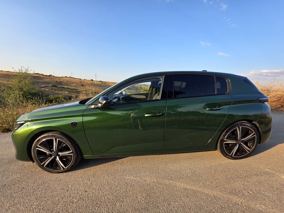 Peugeot 308 1.2i 130 к.с. 2022 - Пежо 308