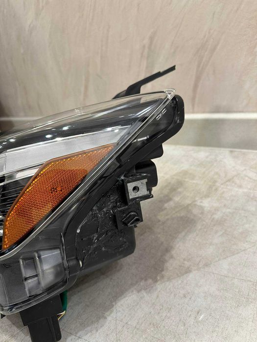 Канадски ляв LED фар за Мазда CX-3 D10E-51040 Facelift 13 pins