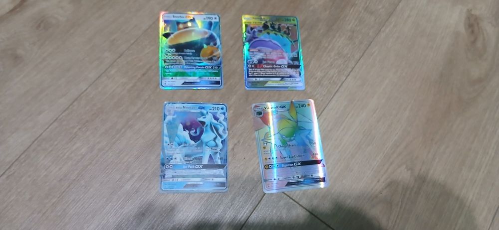 Cărți pokemon bune