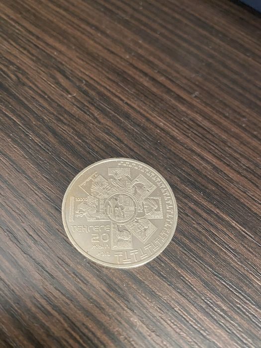 Продам коллекционные монеты