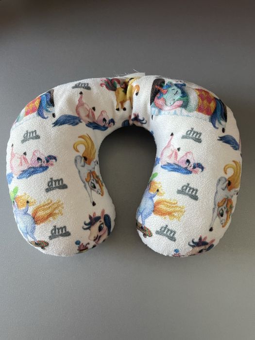 Детска възглавница за път