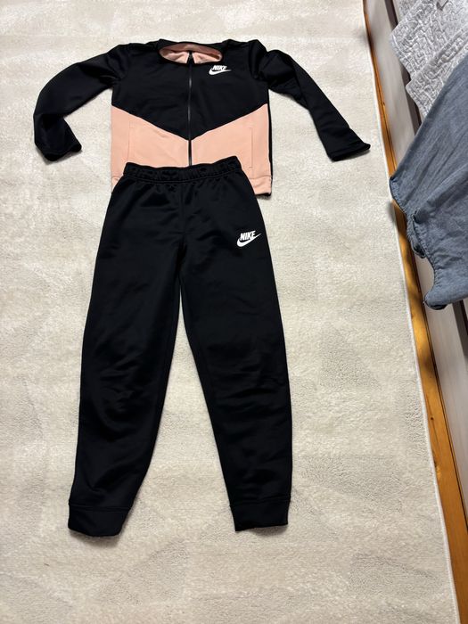 Анцуг Nike  147-158см